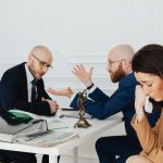Badania, doświadczenie, szkolenia – co jest konieczne do pracy w fabryce?